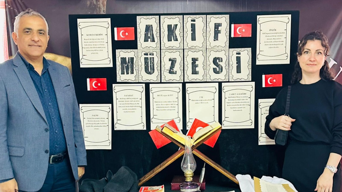 Okulumuzda 12 Mart İstiklal Marşı´nın Kabulü ve Mehmet Akif Ersoy´u Anma Programı Yapıldı